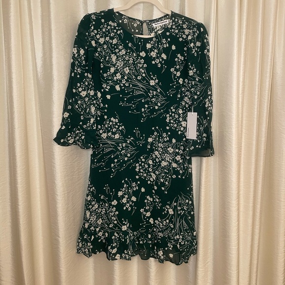 Reformation Dresses & Skirts - NWT Reformation Doutzen Mini Dress. Size 10. Green